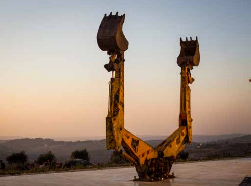 Permanent outdoor exhibition / معرض دائم في الهواء الطلق