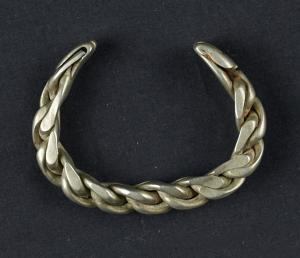 Mabrooma bracelet